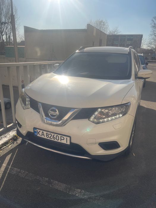 Нiсан рог  2014 рiк, 2.0i, 6ст мех кпп, переднiй привiд.