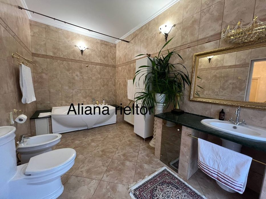 Сдам красивый дорогой  дом для мероприятий 10 ст.Фонтана