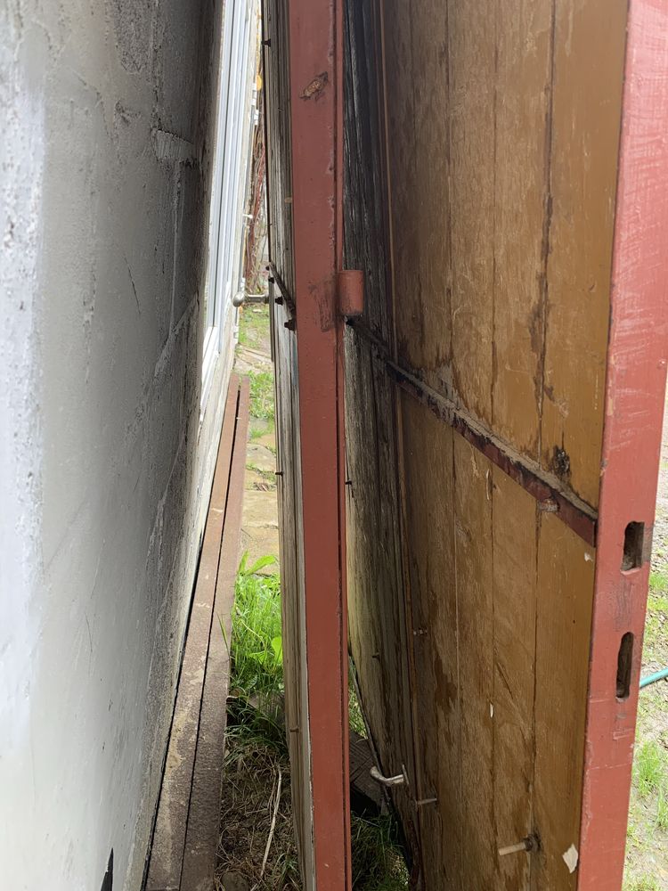 Drzwi garażowe brama z futryna