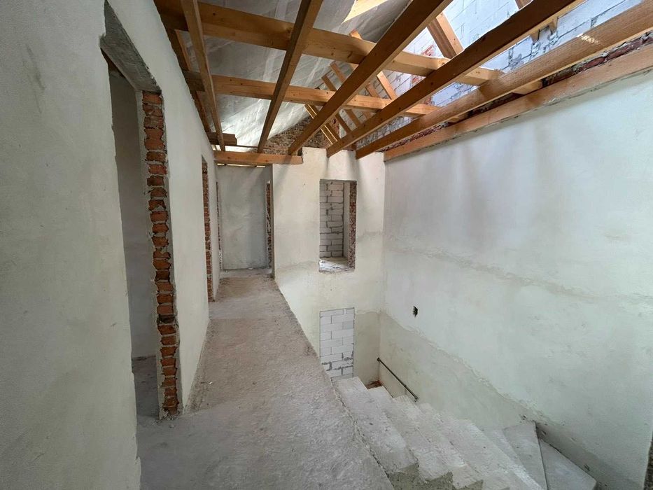 ГОТОВИЙ до РЕМОНТУ  сучасно збудований ДУПЛЕКС