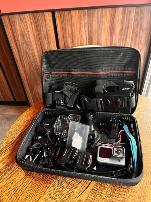 Екшн-камера GoPro Hero 9 з величезним комплектом