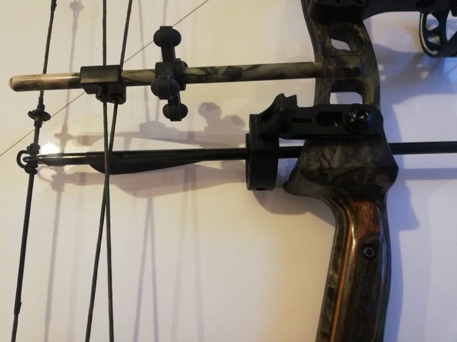 Podstawka pod strzałę do łuku (Łuk bloczkowy ,sportowy )