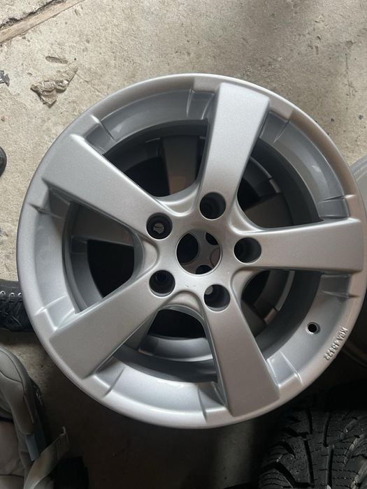 Продаються диски після покраски R16