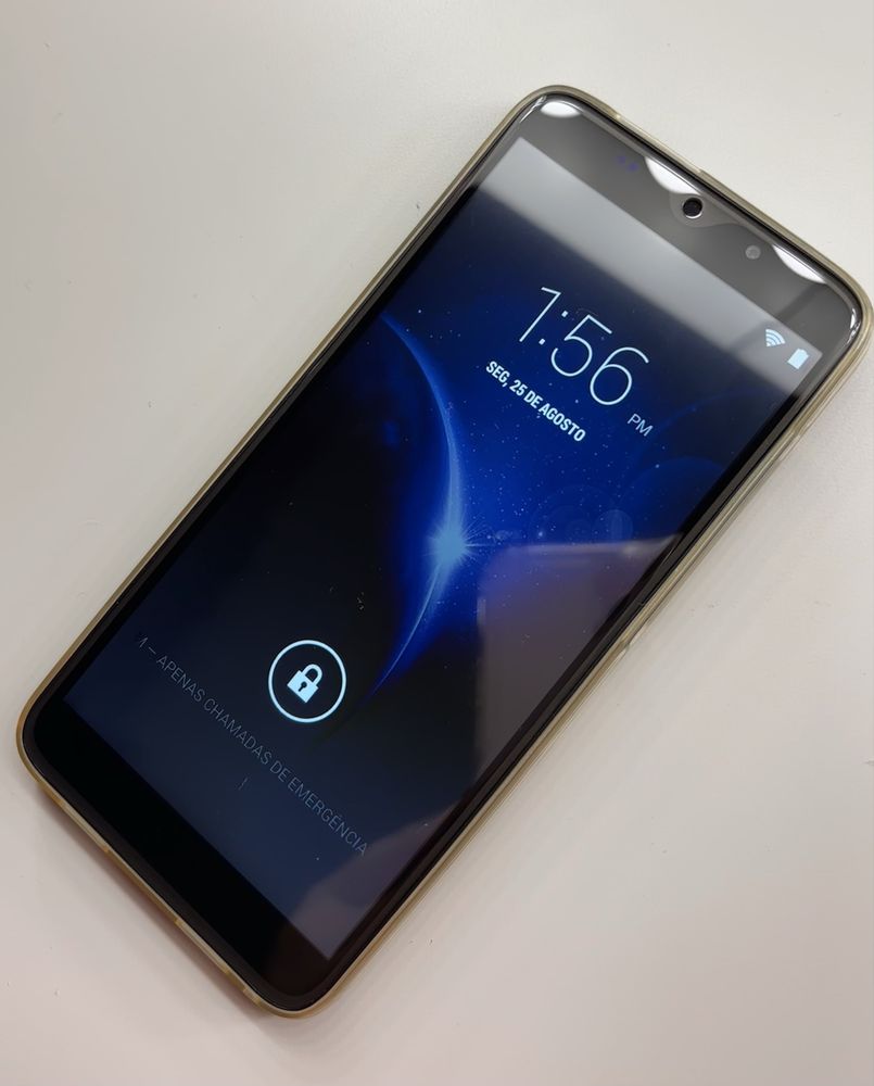 Telemóvel R-Series Preto