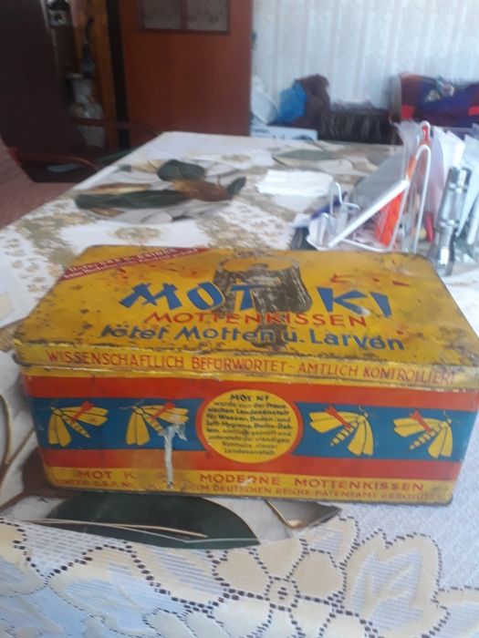 Stara puszka Art Deco Motki ok.1935 r.