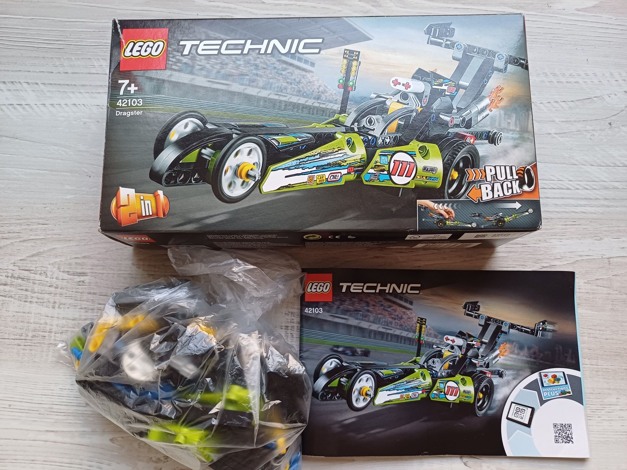 Lego Technic 42103 Dragster.