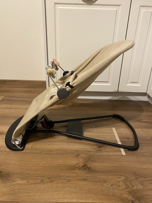 Leżaczek bujaczek Babybjorn