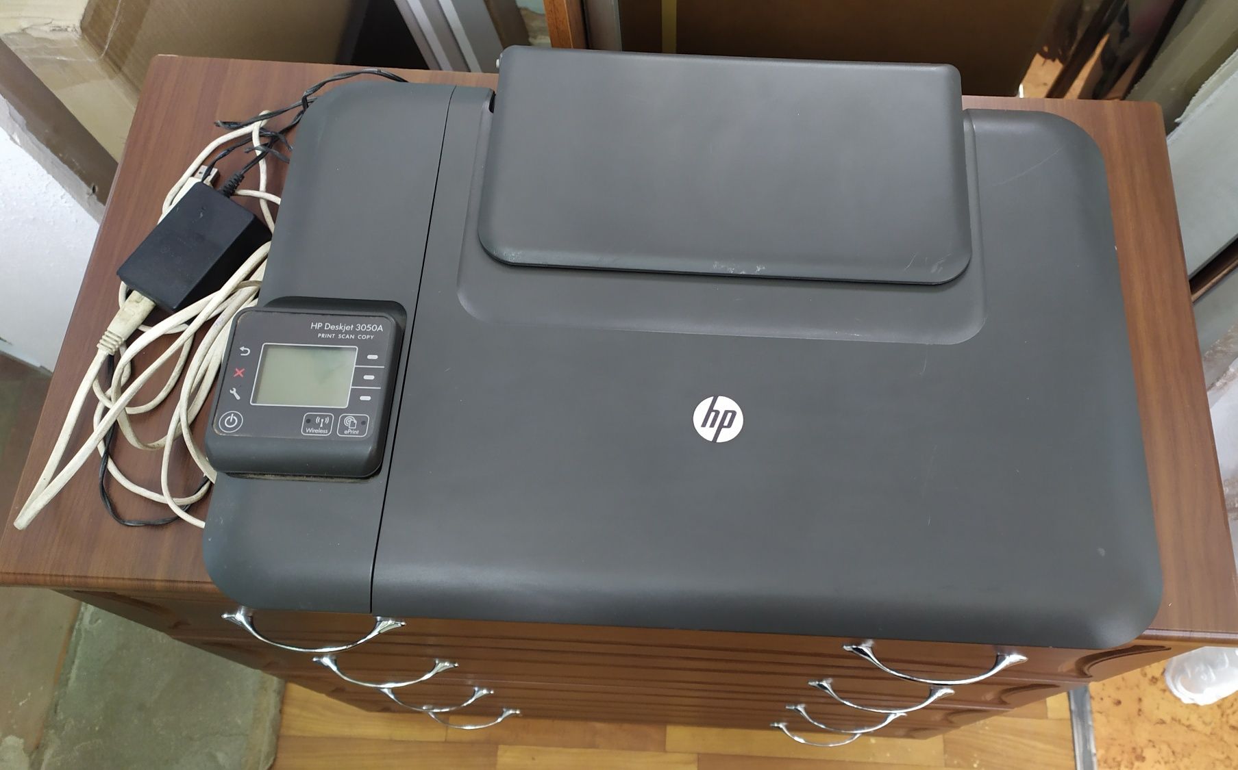 Продам принтер-сканер-ксерокс hp3050A