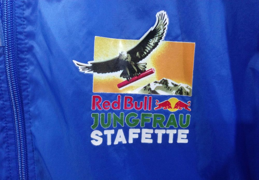 Оригінал Puma Red Bull Jungfrau Stafette спортивна куртка дощовик