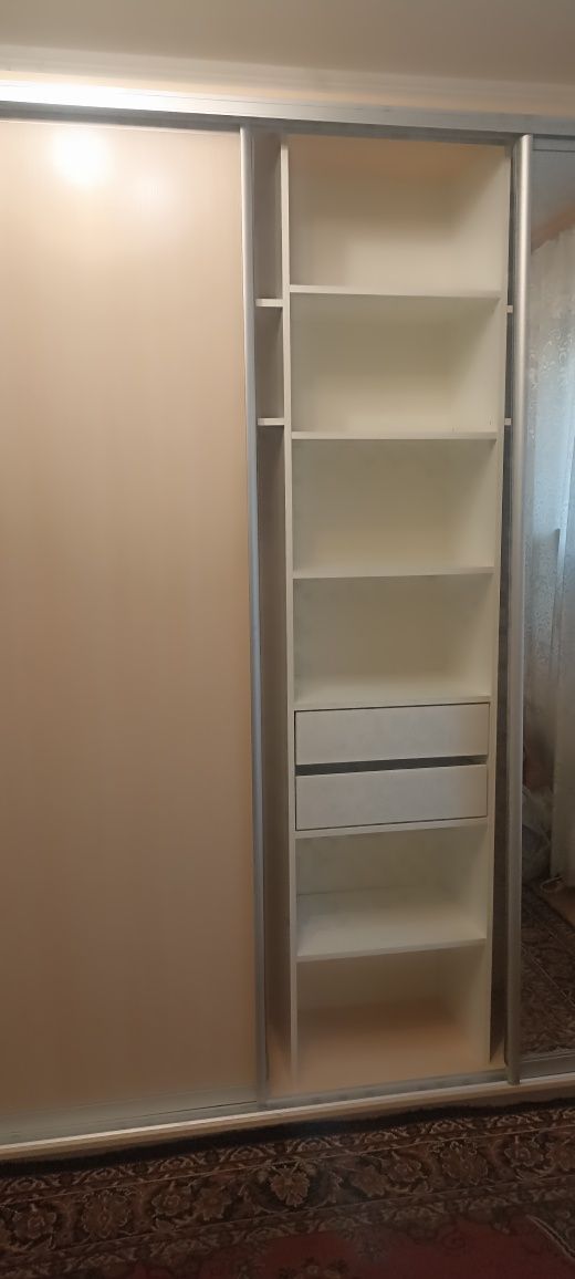 Продается шкаф купе