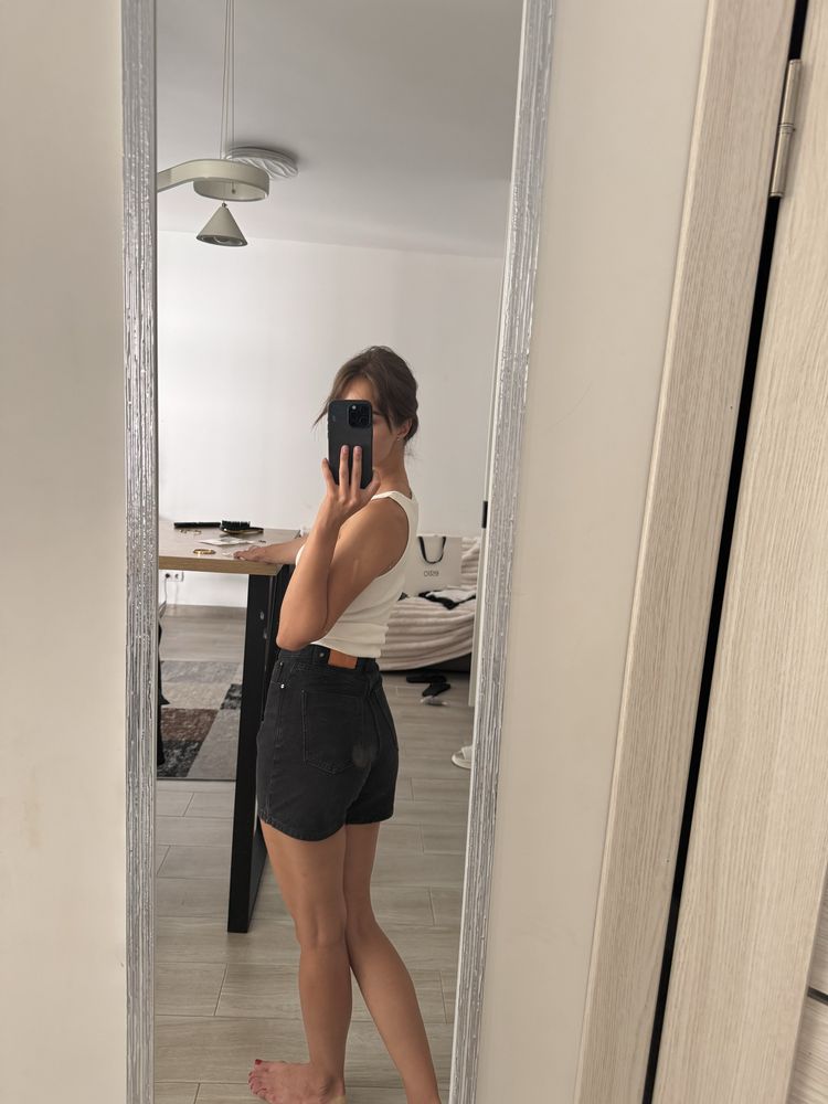 Шорти Zara чорні
