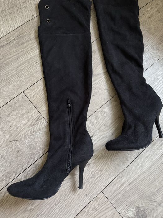 Piękne kozaki damskie na szpilce