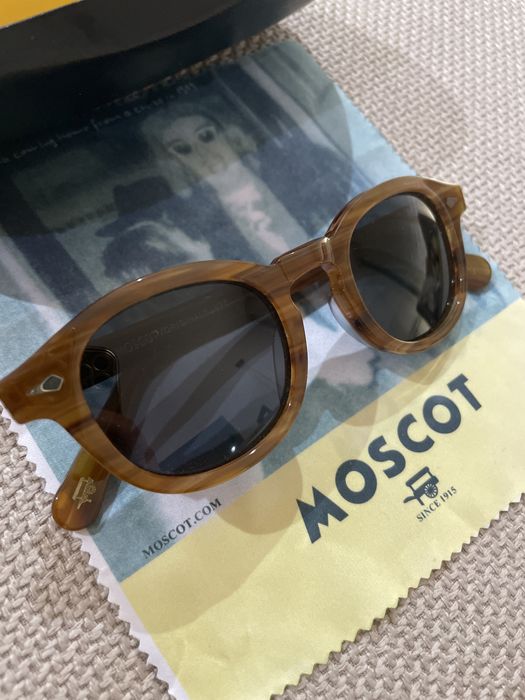 Oculos de sol MOSCOT castanho