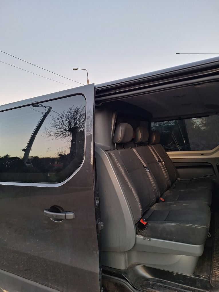 Renault Trafic Long