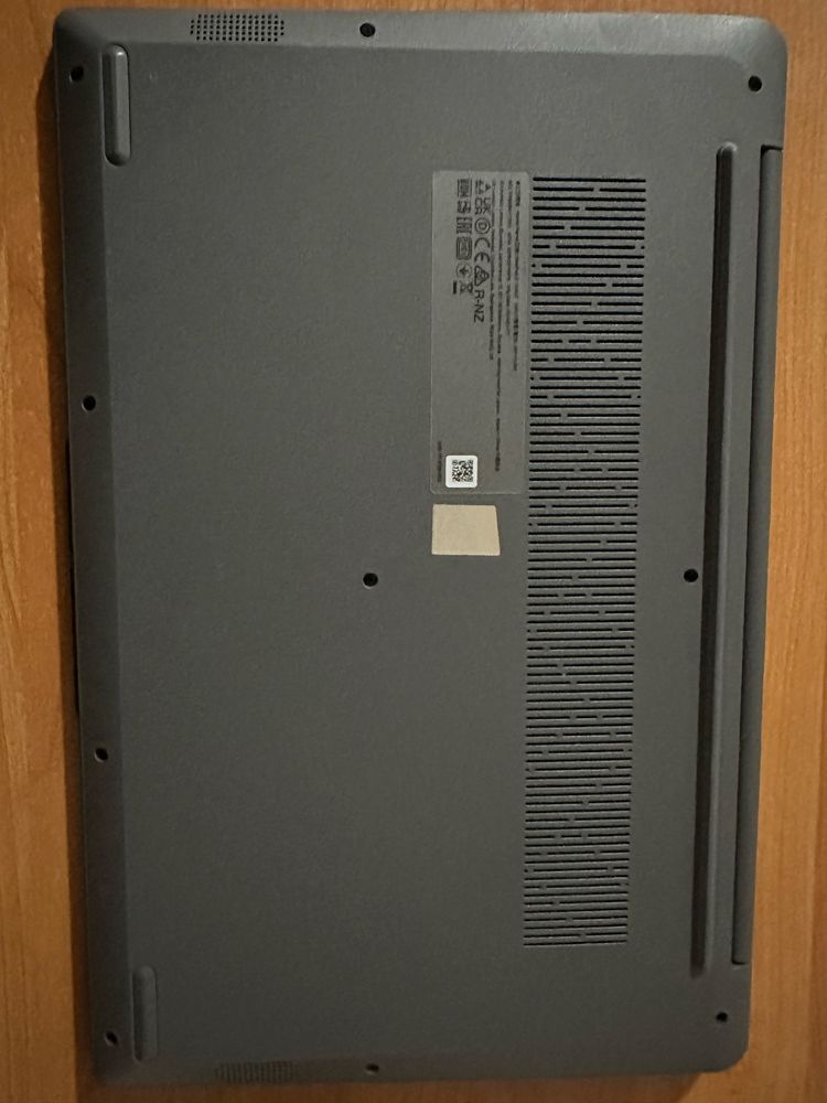 Lenovo IdeaPad 3 15IAU7