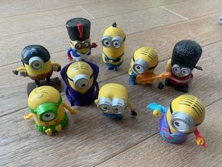 figurki MINIONKI (zestaw 9 szt.)