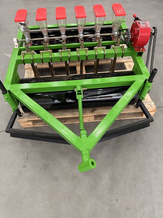 Сівалка овочева точного висіву на 6 рядків