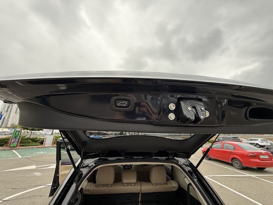 Продам сімейне авто