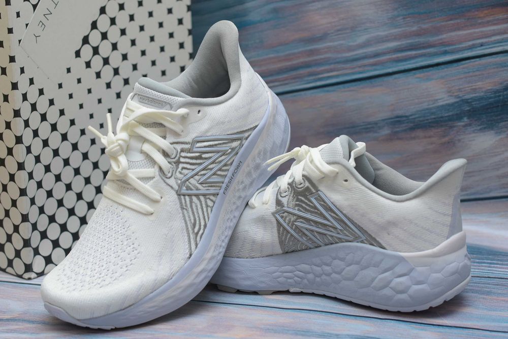 Оригінал! Жіночі бігові кросівки New Balance Fresh Foam X Vongo V5