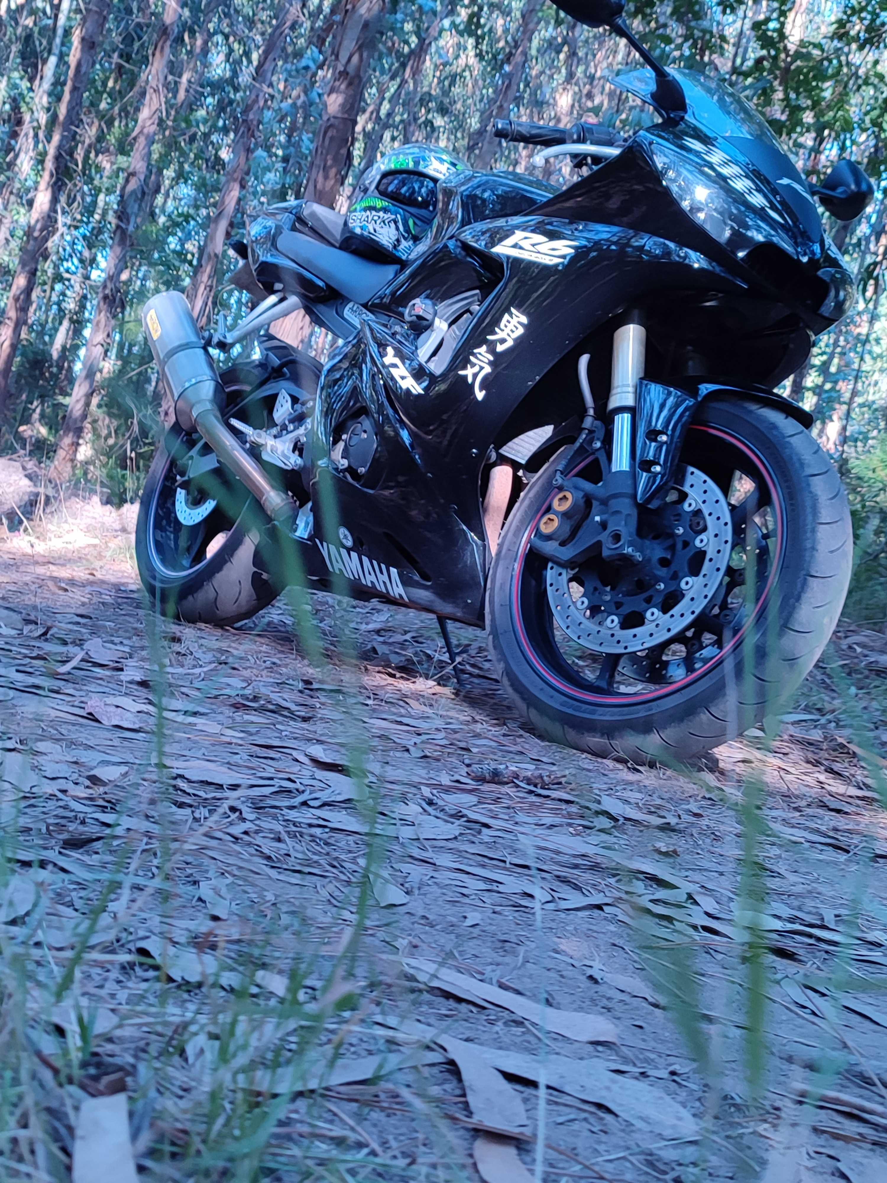 Yamaha R6 top venda ou troca