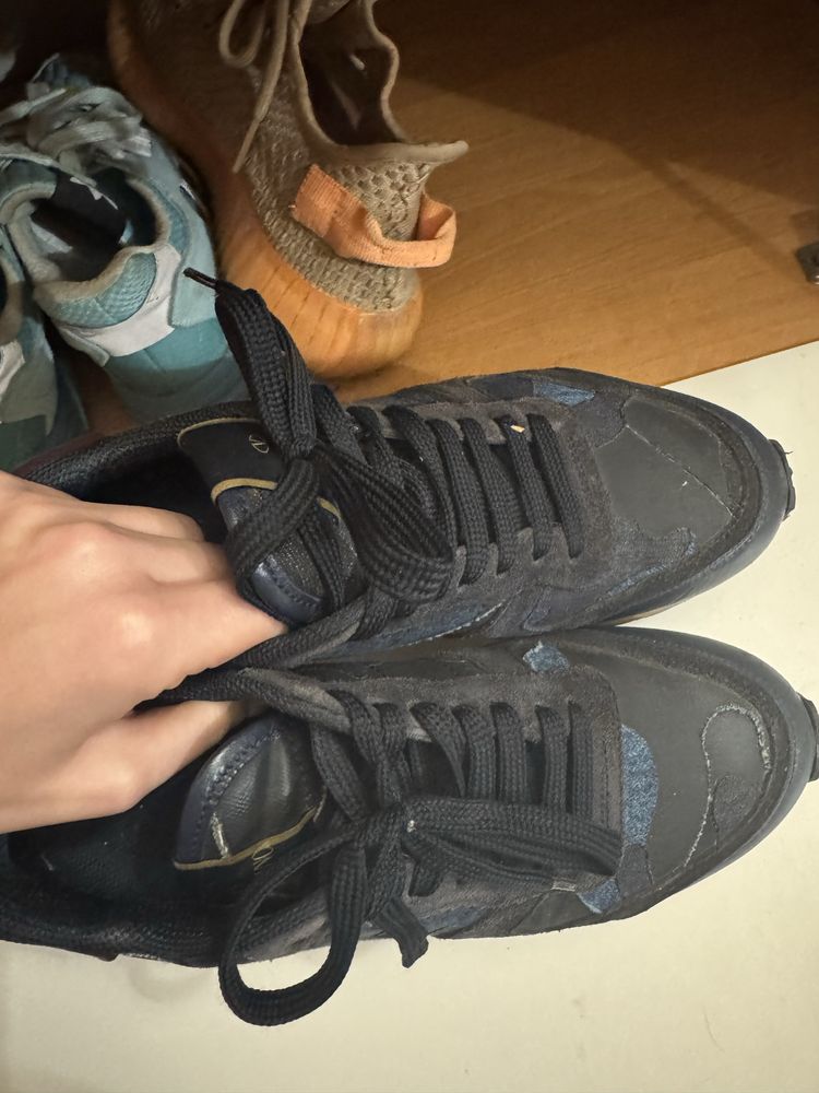 Кросівки valentino оригінал
