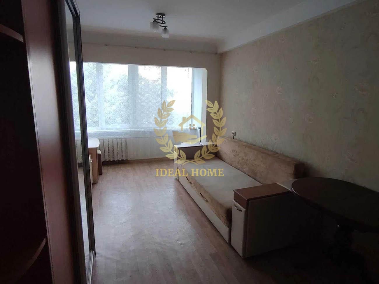 Продаж кімнати в гуртожитку по вул. Кубанської України