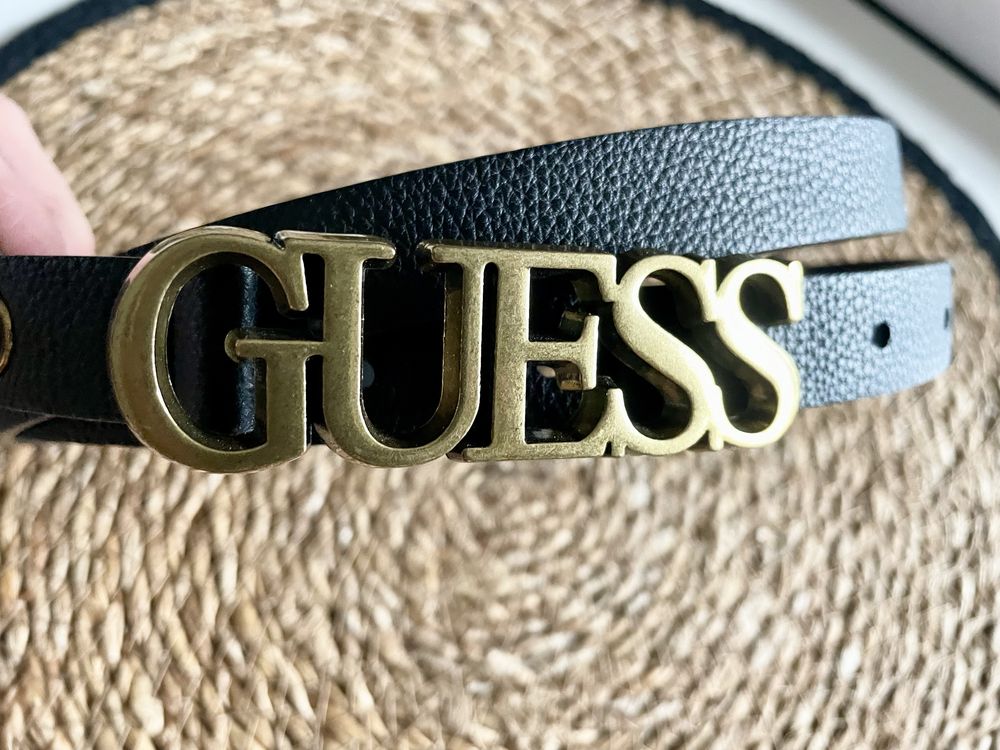 Pasek czarny marki Guess