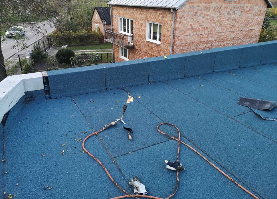 Dekarz,Papa termozgrzewalną,krycie papa