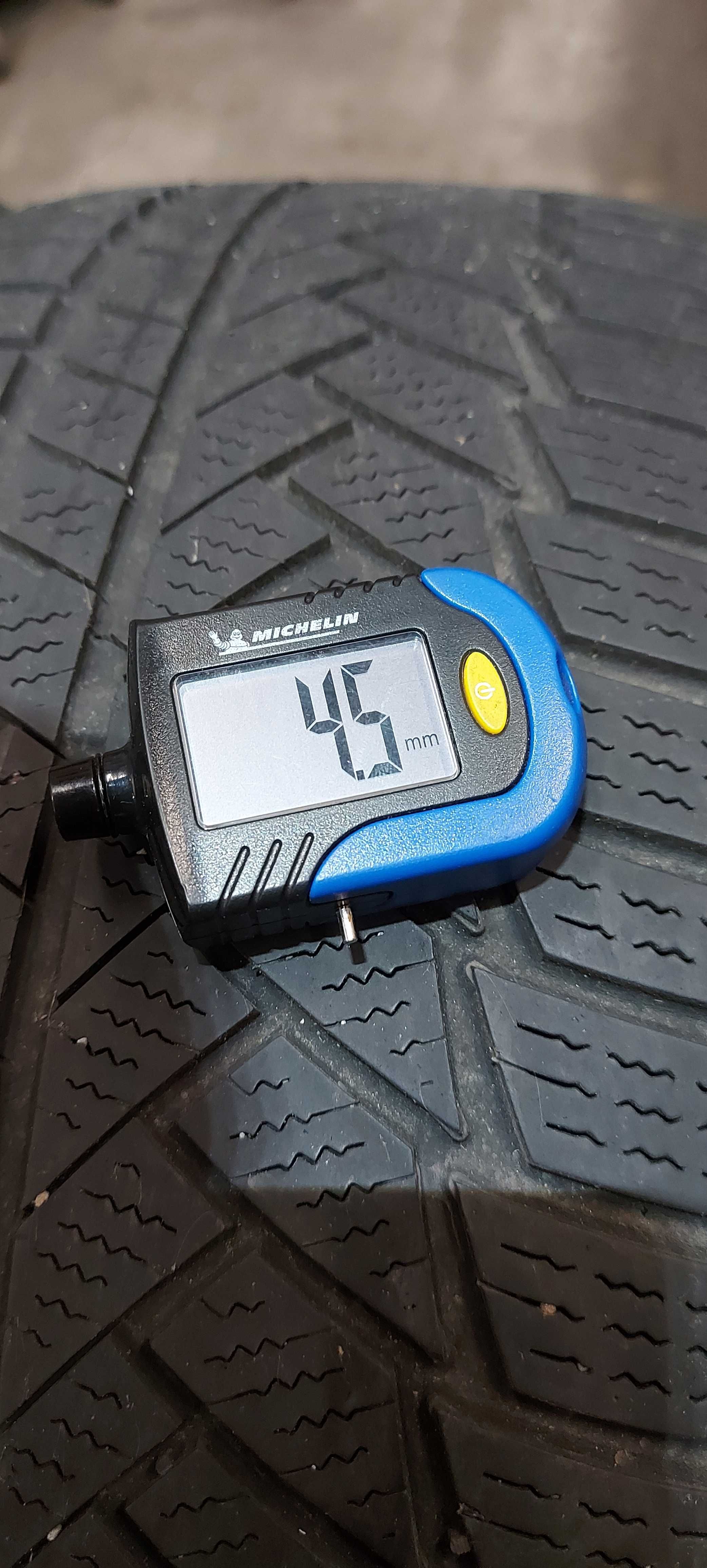 Opony zimowe 225/50r17 Continental