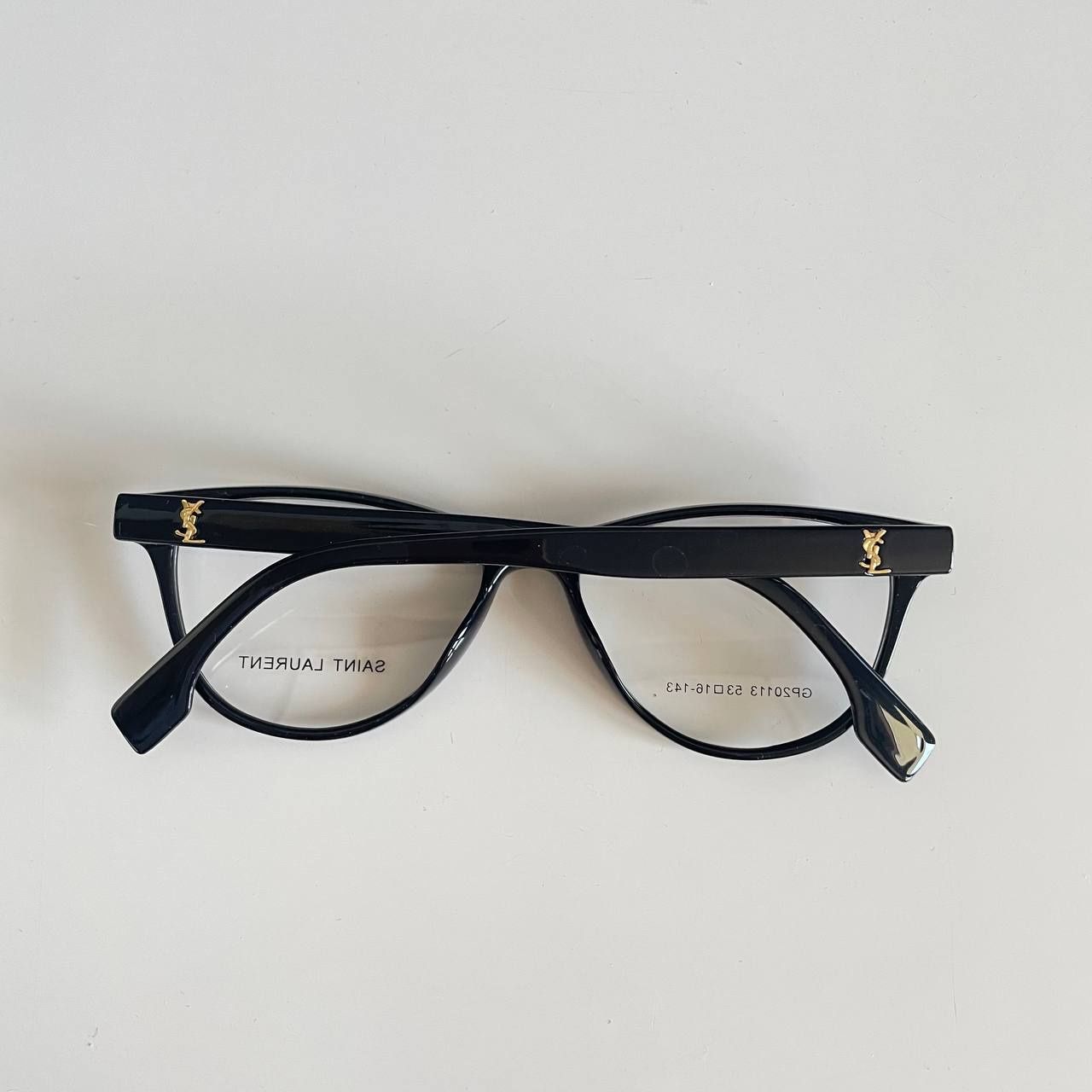 Stylowe okulary oprawki- wygodna oprawa, szybka wysyłka