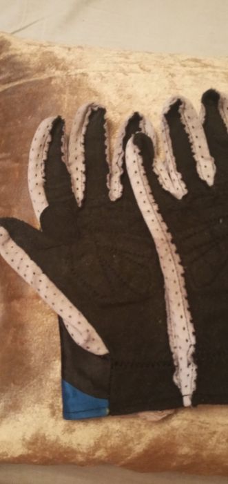 Перчатки для велосипеда.