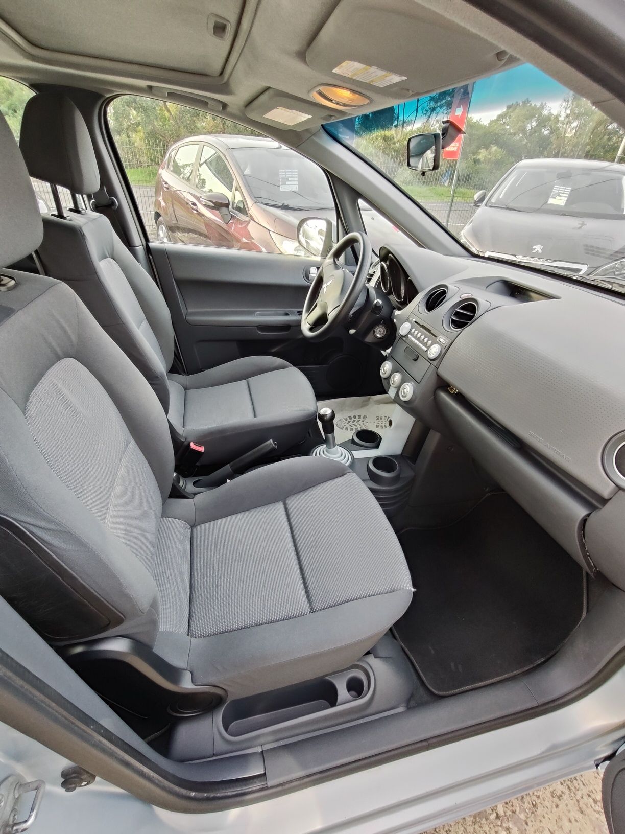 Mitsubishi Colt TOP TOP TOP