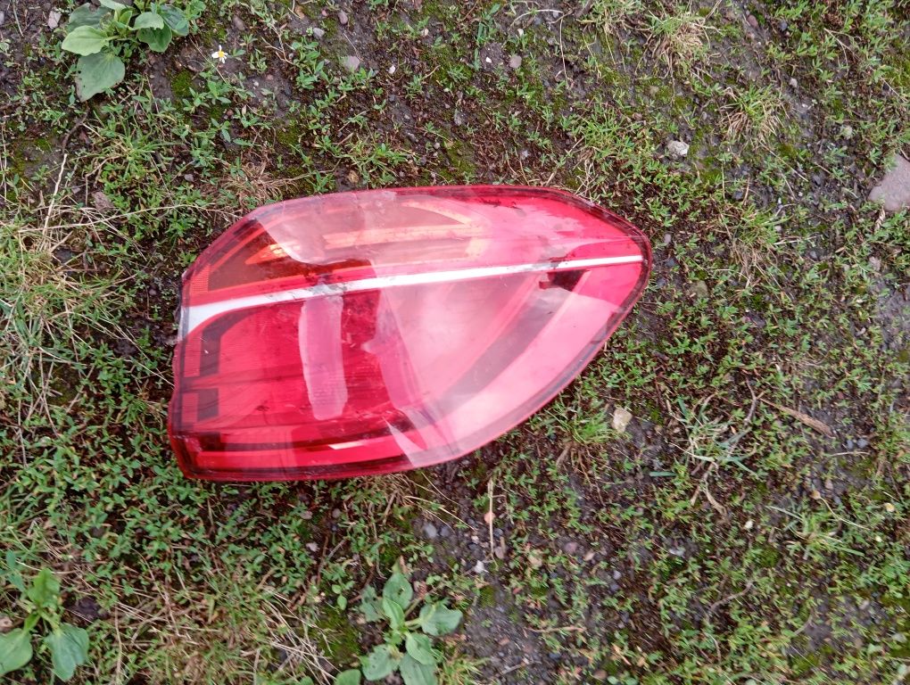Lampa tył tylna prawa strona BMW seria 2 Grand Tourer F46 Oryginał