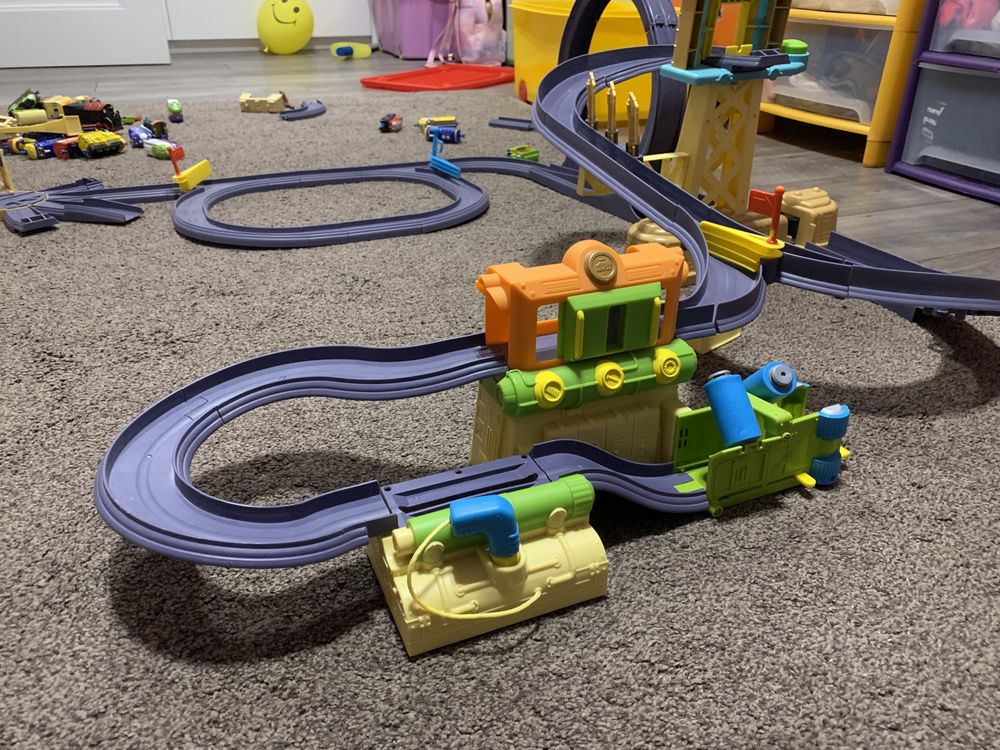 Stacyjkowo Ciuchciaki Chuggington tor myjnia wyrzutnia garaże