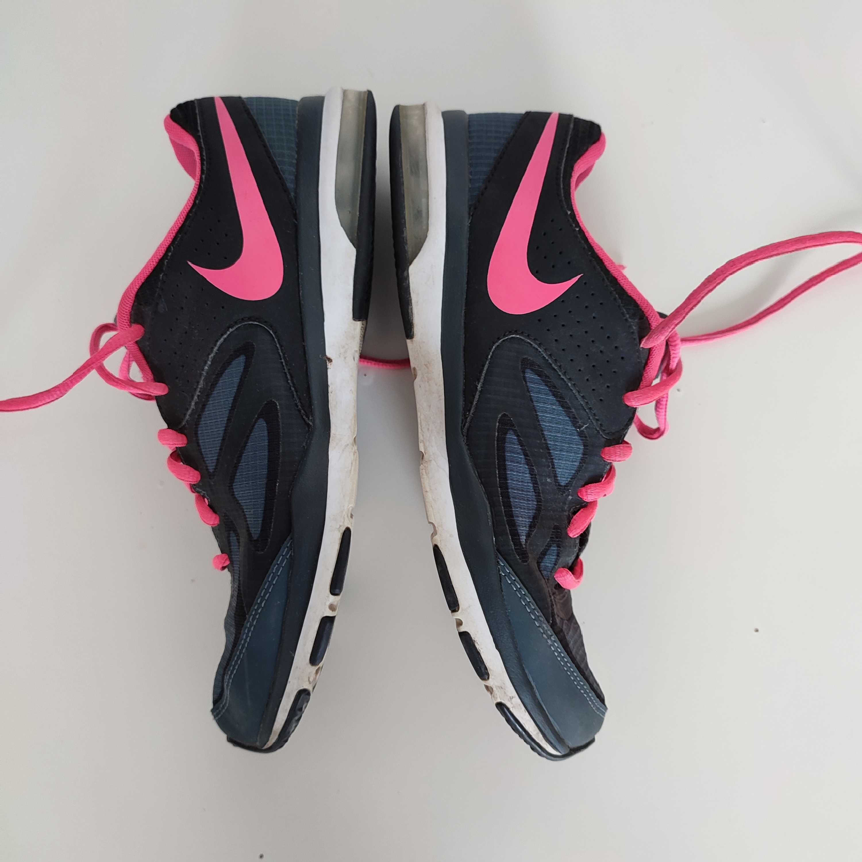 Buty dziecięce Nike roz 38,5