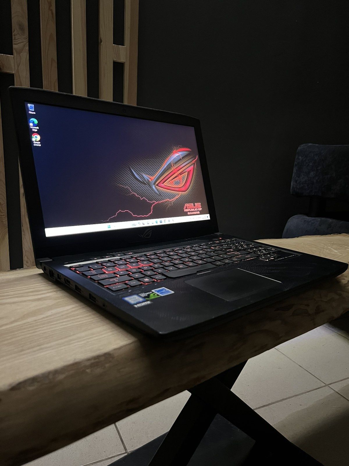 Ігровий ноутбук ASUS ROG Strix GL503GE i5/8 gb/Gtx 1050TI/1tb