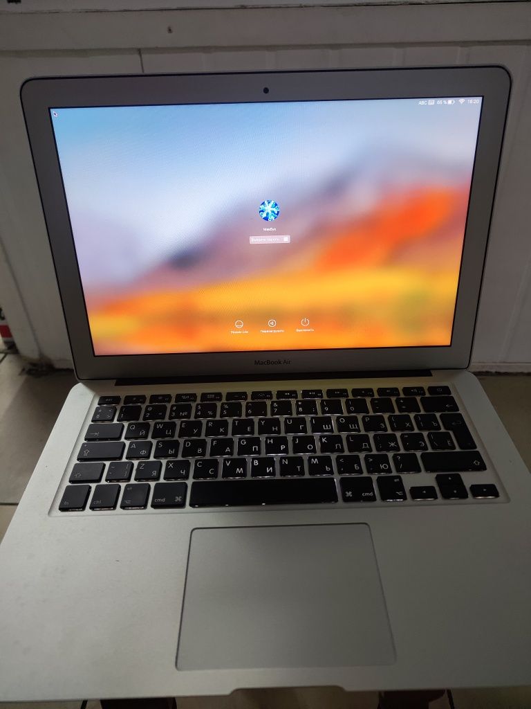 MacBook air 13 2011р. 4/128 gb