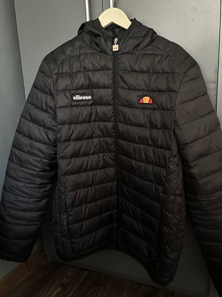 Курточка ellesse