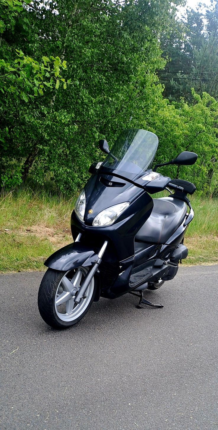 Yamaha Xmax 125 | Rok 2009 | Kat. B | Gotowy do jazdy |
 4 800 zł

Spr