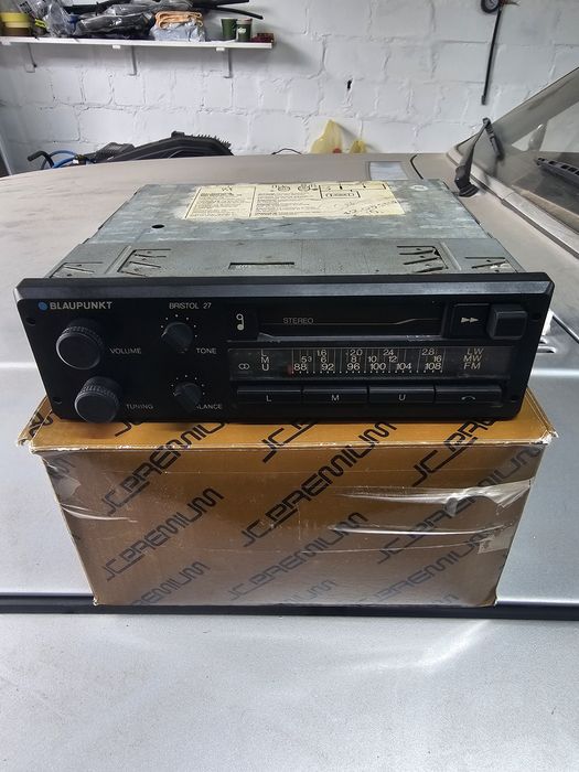 Phillips автомагнитола Blaupunkt