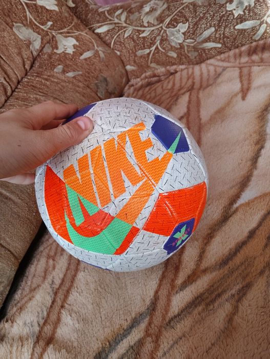 Фудбольний м'яч від nike