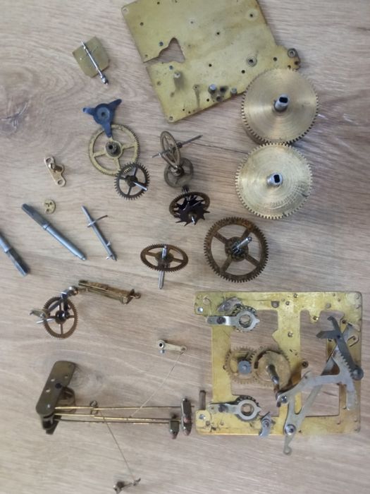 Mechanizm zegara kominkowego części GM lew