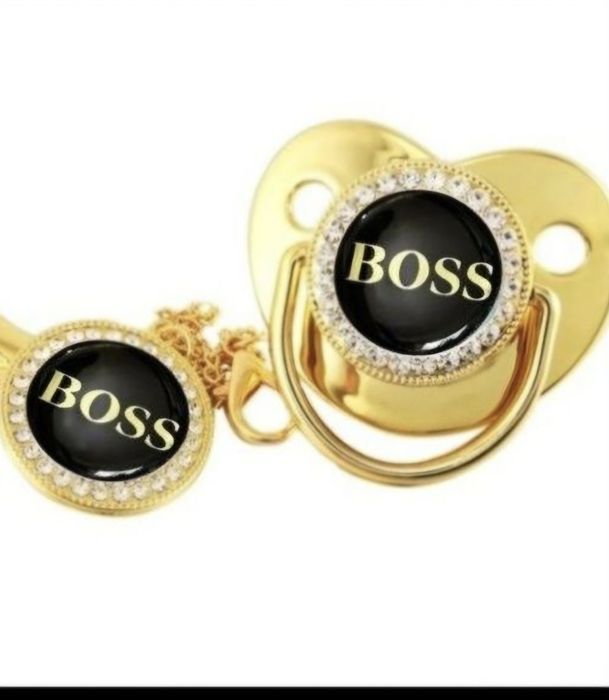 Złoty Smoczek z cyrkoniami cyrkonie na łańcuszku łańcuszek boss
Możliw