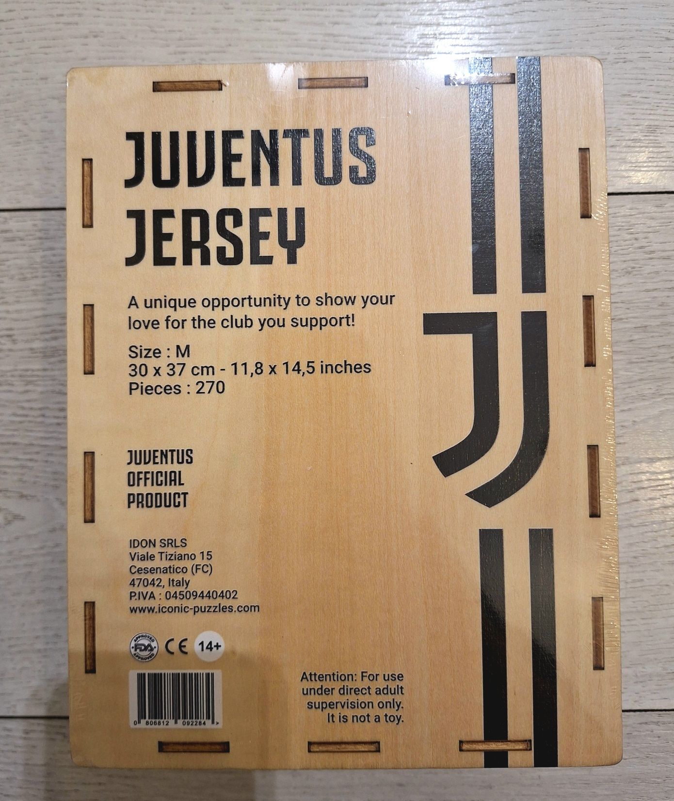 Juventus Turyn drewniane puzzle koszulka M 270 elementów