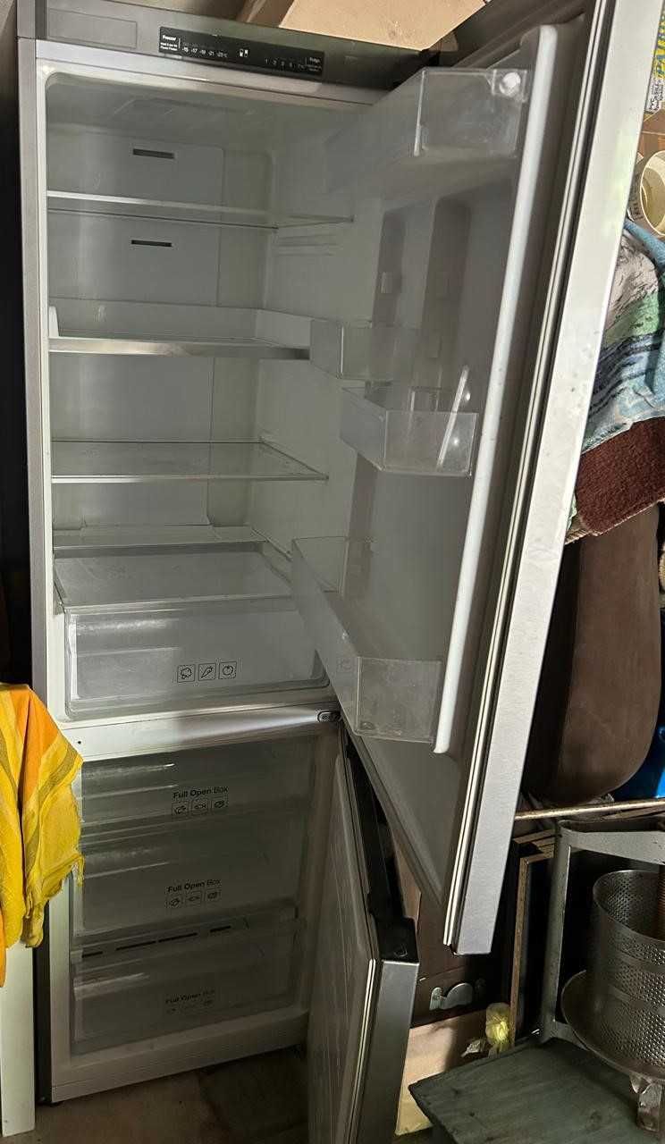 Холодильник SAMSUNG