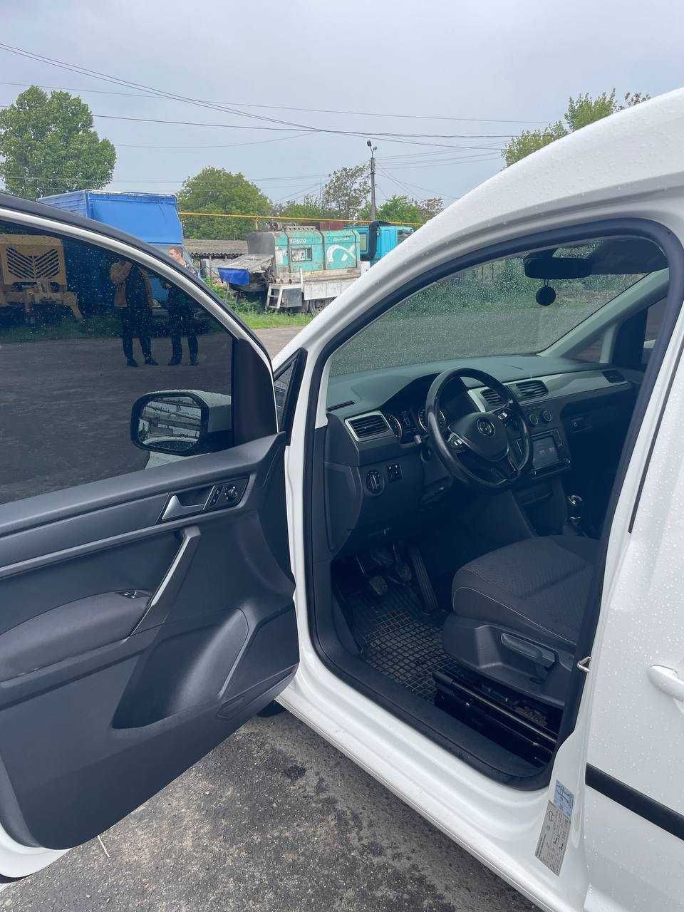 Продам Volkswagen Caddy 2016