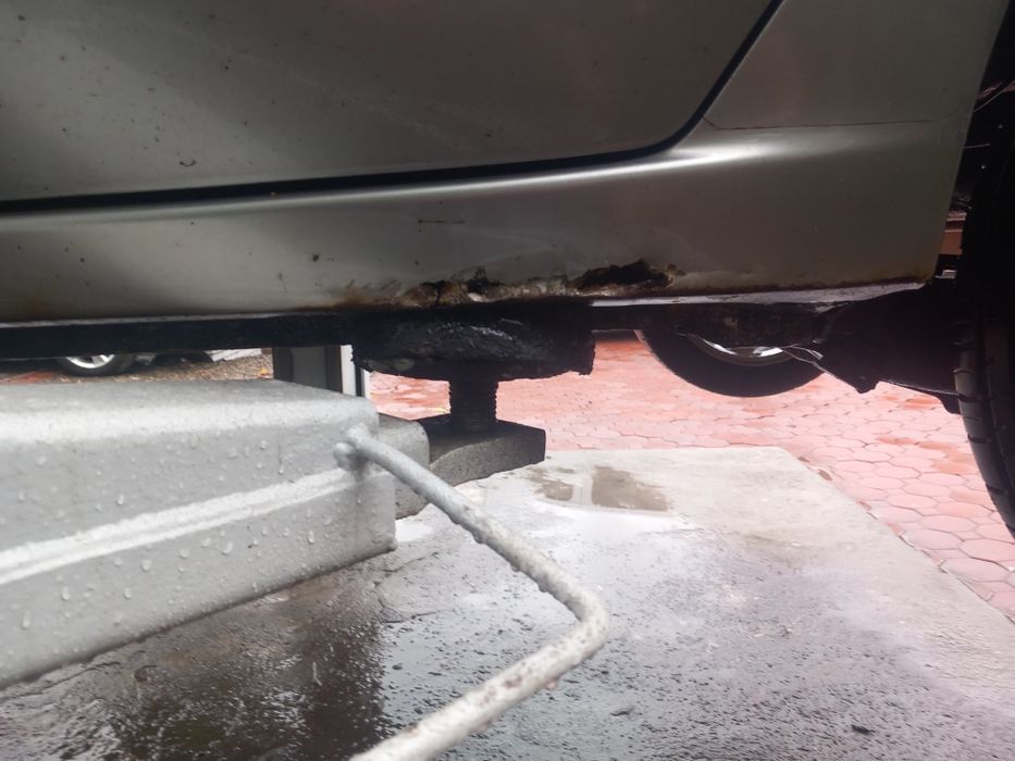 Konserwacja podwozi, usuwanie korozji z nadwozia poprawki  lakiernicze