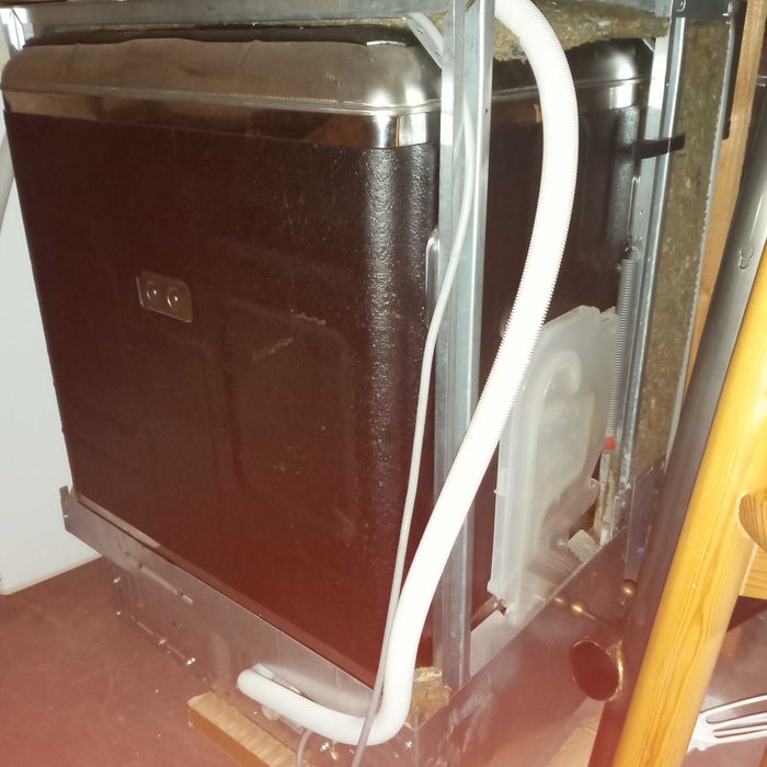 посудомийна машина вбудована