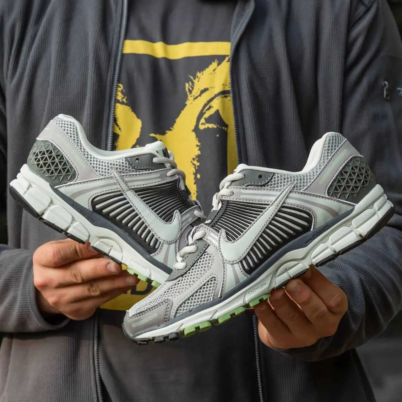 Nike Zoom Vomero 5 (без предоплат)