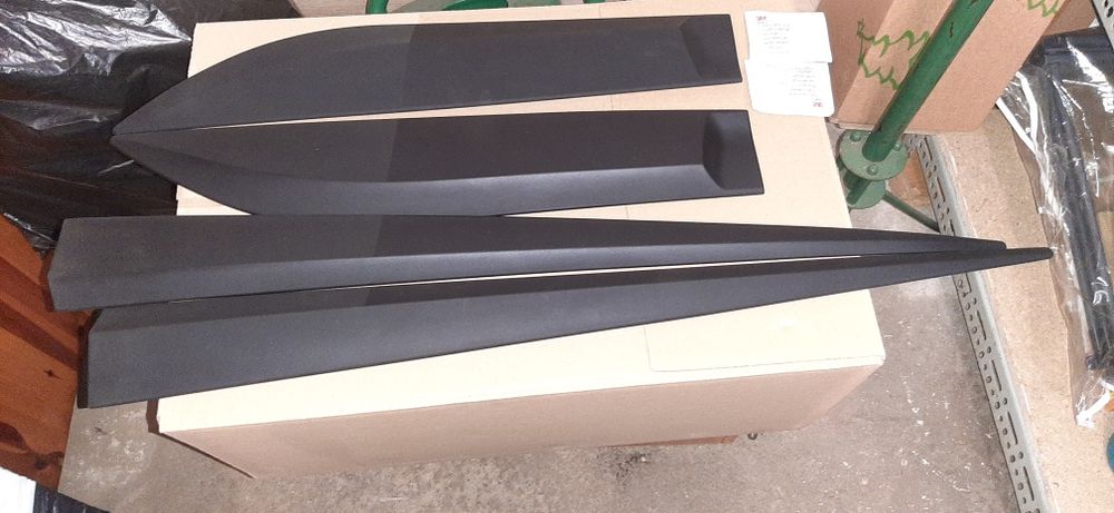 Sprzedam listwy boczne Hyundai ix20